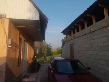 дома киргизия 1: 200 м², 3 комнаты, Свежий ремонт Без мебели