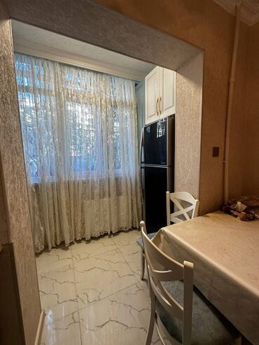 Köhnə tikili: Bakı, 4 otaqlı, Köhnə tikili, 100 kv. m — 16