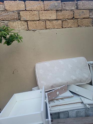 mebel satışı: Oğlan və qız üçün, İşlənmiş, Çarpayı, Bazasız, Matras ilə, Siyirməli — 1