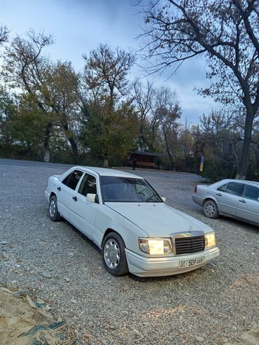 сапок бус мерседес: Mercedes-Benz W124: 1989 г., 2.3 л, Механика, Бензин, Вэн/Минивэн