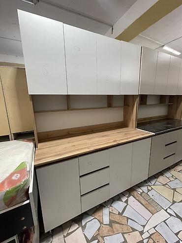 Кухонные гарнитуры: Кухонный гарнитур — 5