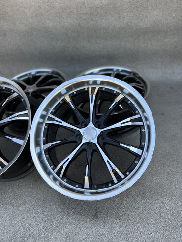 Диски: Литые Диски R 20 Комплект, отверстий - 5, Б/у — 10