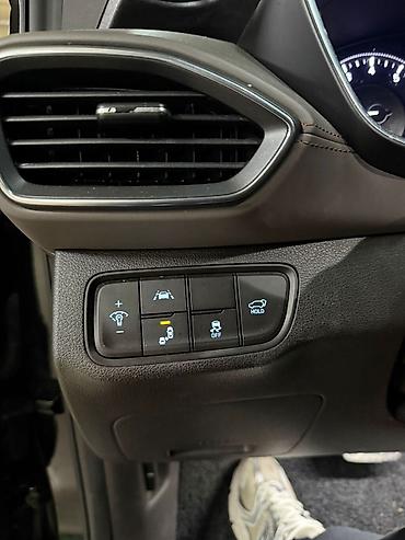 Hyundai: Hyundai Santa Fe: 2019 г., 2 л, Бензин — 8