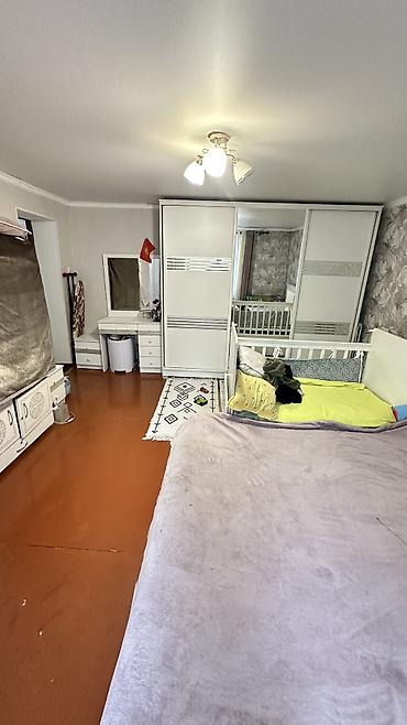 Үйлөрдү сатуу: 4 бөлмө, 100 м², 4 соток, Бишкек, Арча-Бешик ж/м Менчик ээси — 6