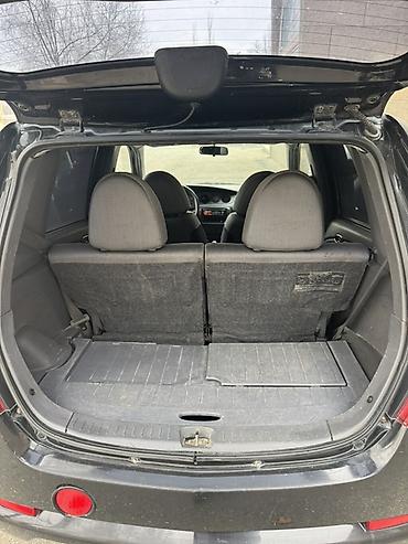 Daihatsu: Daihatsu YRV: 2001 г., 1.3 л, Механика, Бензин, Хэтчбэк — 8