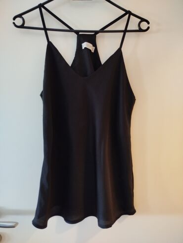 h: M (EU 38), color - Black