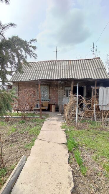 дом село кировское: 22 м², 2 комнаты, Старый ремонт Без мебели