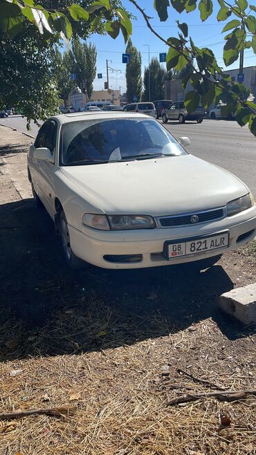 Mazda: Mazda 626: 1992 г., 2 л, Механика, Бензин, Седан