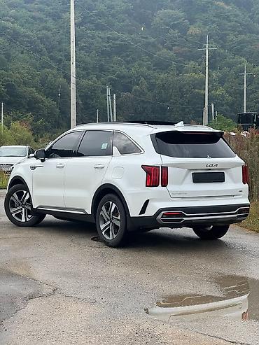 bmw x7 2021: Kia Sorento: 2021 г. — 4