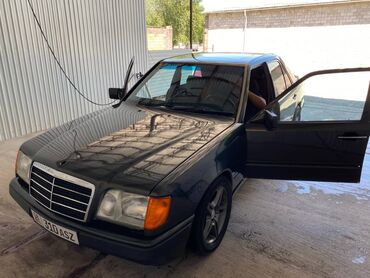 набор ключей фото: Mercedes-Benz W124: 1990 г., 3 л, Механика, Дизель, Седан