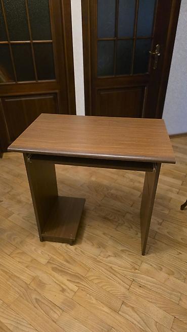 kunc ref: Düz masa, Polkalı, Siyirməsiz, Teksturalı laminat, Zəmanətsiz, Kredit yoxdur — 2