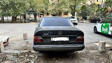 mersedes e klass: Mercedes-Benz 260: 2.6 l | Sedan — 4