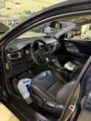 Kia: Kia Niro: 2017 г., 1.6 л, Автомат, Гибрид, Универсал — 14