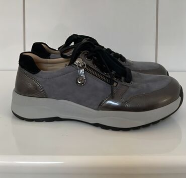 Women's Sneakers and athletic shoes: 37, bоја - Siva — 1