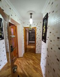 Uzunmüddətli kirayə mənzillər: Uzun muddetli kiraye verilir . Oz evimdi makler deyilem . Azadliqda — 16