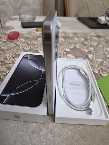 iphone qutu: IPhone 16 Pro, 128 GB, Ağ, Zəmanət — 9