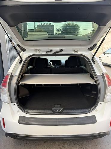 Toyota: Toyota Prius V: 2018 г., 1.8 л, Гибрид, Универсал — 8