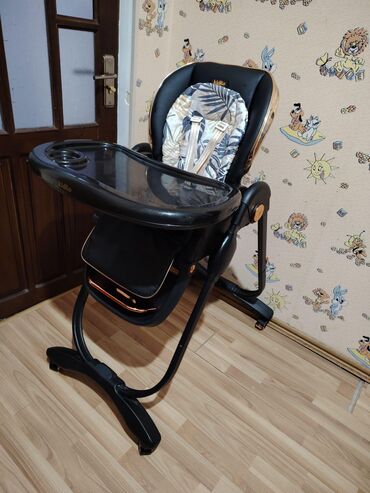 Kidilo yemek stolu 110 azn tecili satilir ela vezyetedr tezeden
