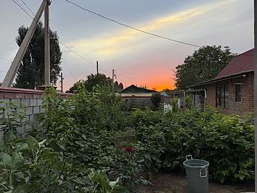 жаны уйлор: 🏡 Продается просторный 2-этажный дом! ✨ 5 комнат 📐 Площадь дома — 170 — 6