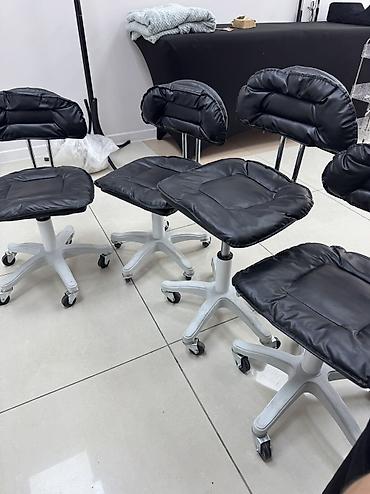Офис отургучтары: Кресло на колесиках с регулируемой высотой Регулируется высота от 34 — 4