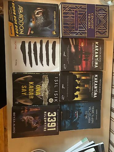 Книги и журналы: Satılır: müxtəlif janrlarda 9 kitabdan ibarət dəst Dəstdə olanlar: - — 1