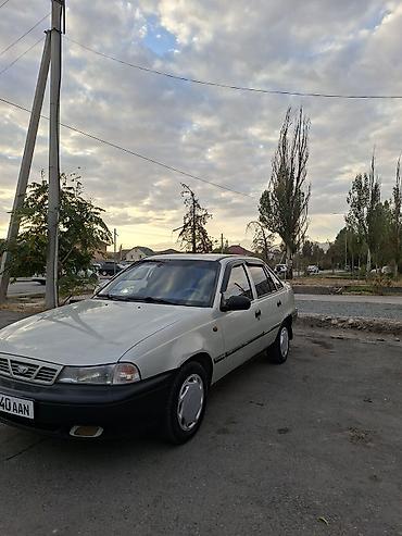 Daewoo Nexia: 2005 г., 1.5 л, Механика, Бензин, Седан