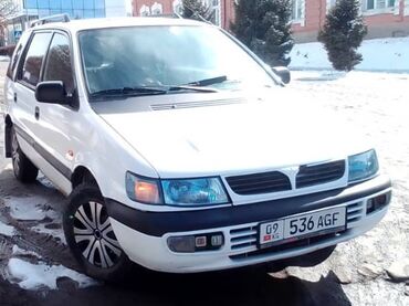 дом на колеса: Продается минивэн Mitsubishi Space Wagon белого цвета. Автомобиль
