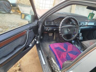 продаю авто мерс: Mercedes-Benz E-Class: 1994 г., 2.3 л, Механика, Бензин, Седан