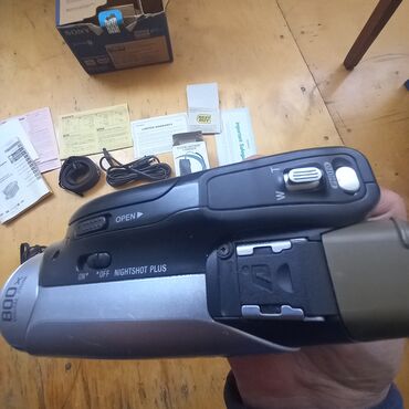 Videokameralar: SONY DVD video çəkən kamera. - Təzədir demək olar. - Az işlənib. - — 22