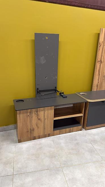 store: Оборудования для магазина. В набор входят: - кассовый стол: - касса — 2