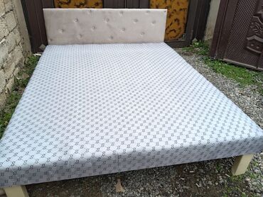 Mebellərin yığılması: Təzə çarpayılar. 1 nəfərlik çarpayılar 60manat. 2 nəfərlik taxt — 23