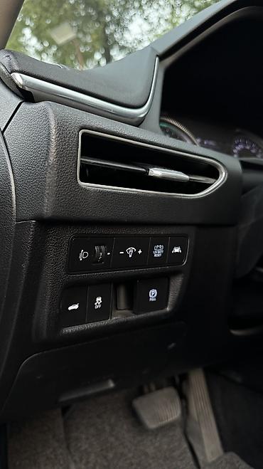 Hyundai: Hyundai Sonata: 2019 г., 2 л, Автомат, Гибрид, Седан — 9