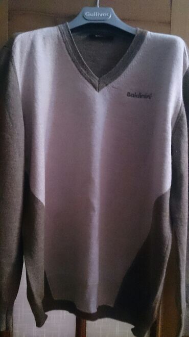 свитер: 100% шерстяной полувер "Baldinini" (Италия), размер 48-50, как новый