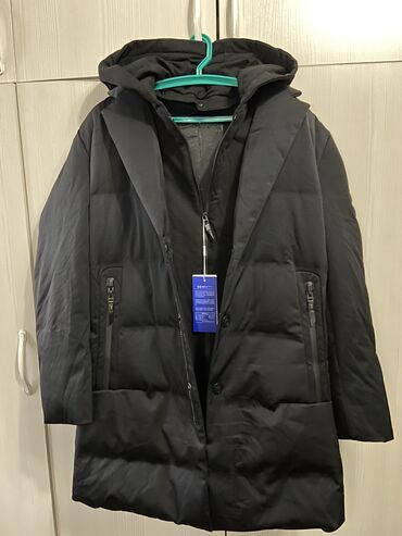 куртку мужской: Куртка L (EU 40), XL (EU 42), цвет - Черный