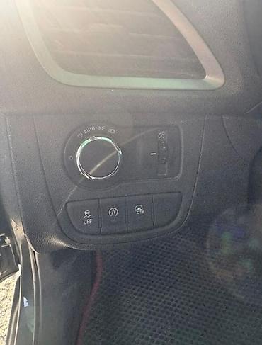 spark 1: Chevrolet Spark: 2018 г., 1 л, Автомат, Бензин, Хэтчбэк — 4
