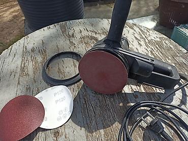 Električne brusilice: Originalna BLACK&DECKER ekscentar šlajferica snage 330W. Prečnik — 6