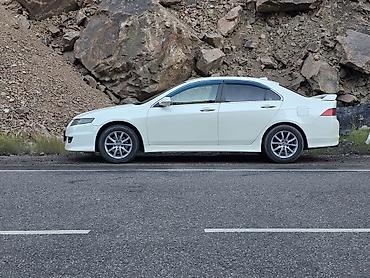 салон машины: Honda Accord: 2003 г., 2.4 л, Автомат, Бензин, Седан — 5