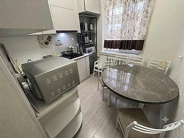 105: 3 комнаты, 62 м², Пишпек 105 серия, 2 этаж, Свежий ремонт — 2