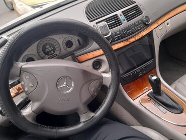 İnformatika: Mercedes-Benz E 320: 3.2 l | 2002 il Sedan