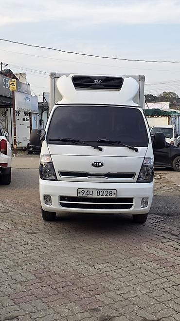 Kia: Kia BONGO: 2019 г., 2.5 л, Автомат, Дизель, Фургон at lalafo.kg — 2 Kia: Kia BONGO: 2019 г., 2.5 л, Автомат, Дизель, Фургон — 2