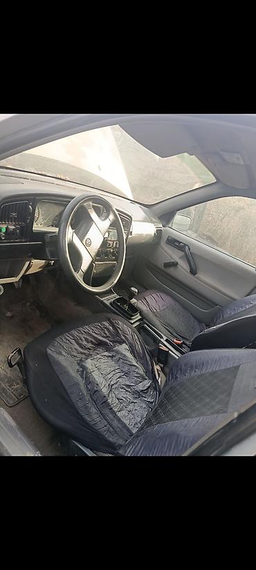 honda stepwgn 2005: Volkswagen Passat: 1989 г., 1.8 л, Механика, Бензин, Седан — 3