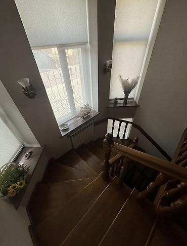 Долгосрочная аренда домов: 350 м², 6 комнат и более, БГУ — 18