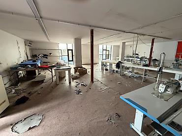 Өндүрүш: Сдается помещение 1 и 2 этаж 265кв.метров район Баят. Охраняемая — 3