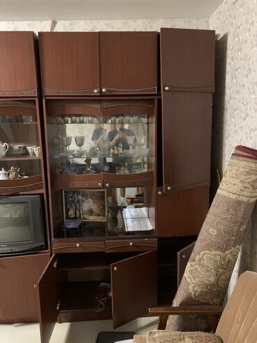 купить стенку для дома: Зал үчүн гарнитур, Колдонулган, Шкаф, Бөлүп төлөө менен, ДСП, Өзү алып кетүү
