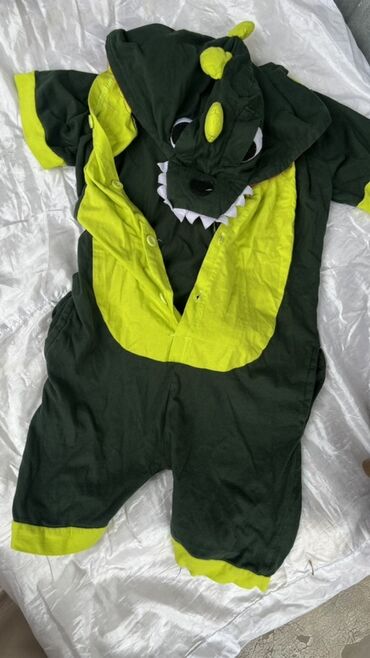 вещи для новорожденного: Пакет детской одежды за 1000 сом 
Все в отличном состоянии