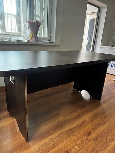 study table: Обеденный/рабочий стол из ЛДСП, темный дуб. Размер: 1.7*0.9 см - — 2