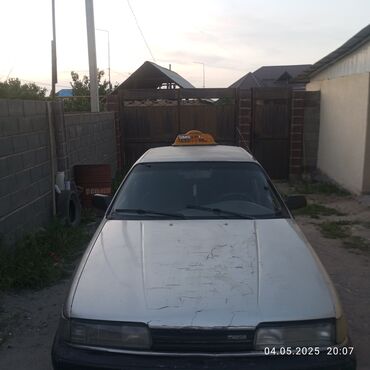 Mazda: Mazda 626: 1989 г., 2 л, Бензин, Хэтчбэк