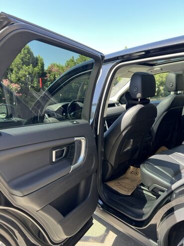 Land Rover: Land Rover Discovery Sport: 2 l | 2017 il 131000 km Ofrouder/SUV — 8