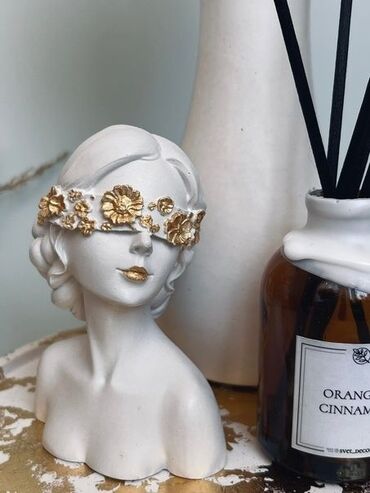 Heykəlciklər: Sifariş onceden goturulur.
Qiymet modele gore deyisir — 24