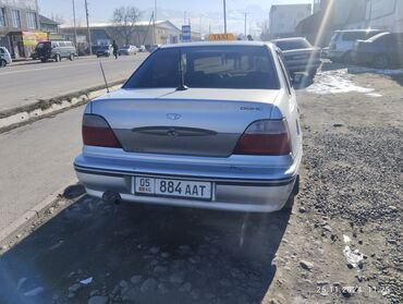 део спарк: Daewoo Nexia: 2003 г., 1.6 л, Механика, Бензин, Седан